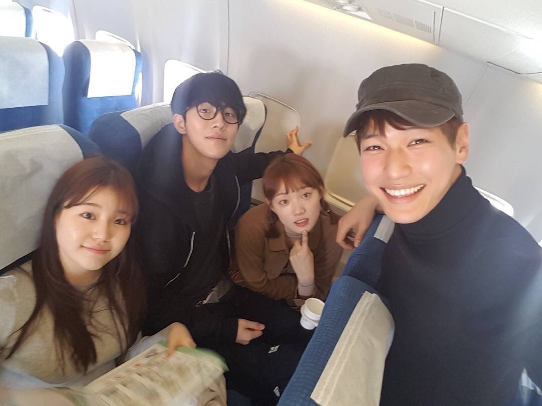 kdramarchive's tweet photo. the best friends (w/o jooyoung) 🙆🏻 https://t.co/6ZSzmAsTzD