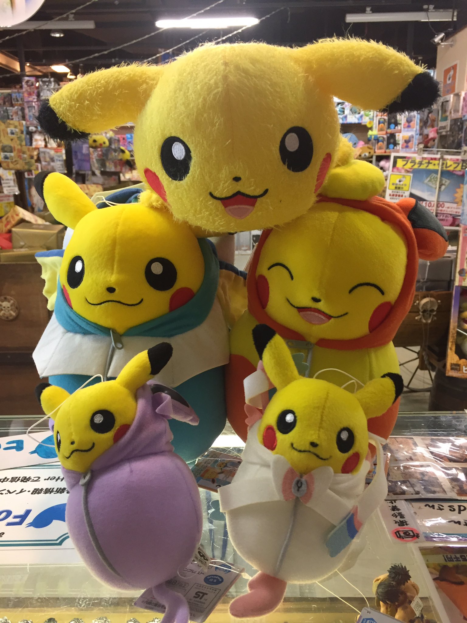 お宝市場 お台場店 ラッキーbox Auf Twitter こんにちは お宝市場 お台場店です こんなに可愛いピカチュウたちも当たります 購入することもできるのですぐに連れて帰る事も出来ます サトシの次にピカチュウをゲットするのは貴方 お台場 ラッキー