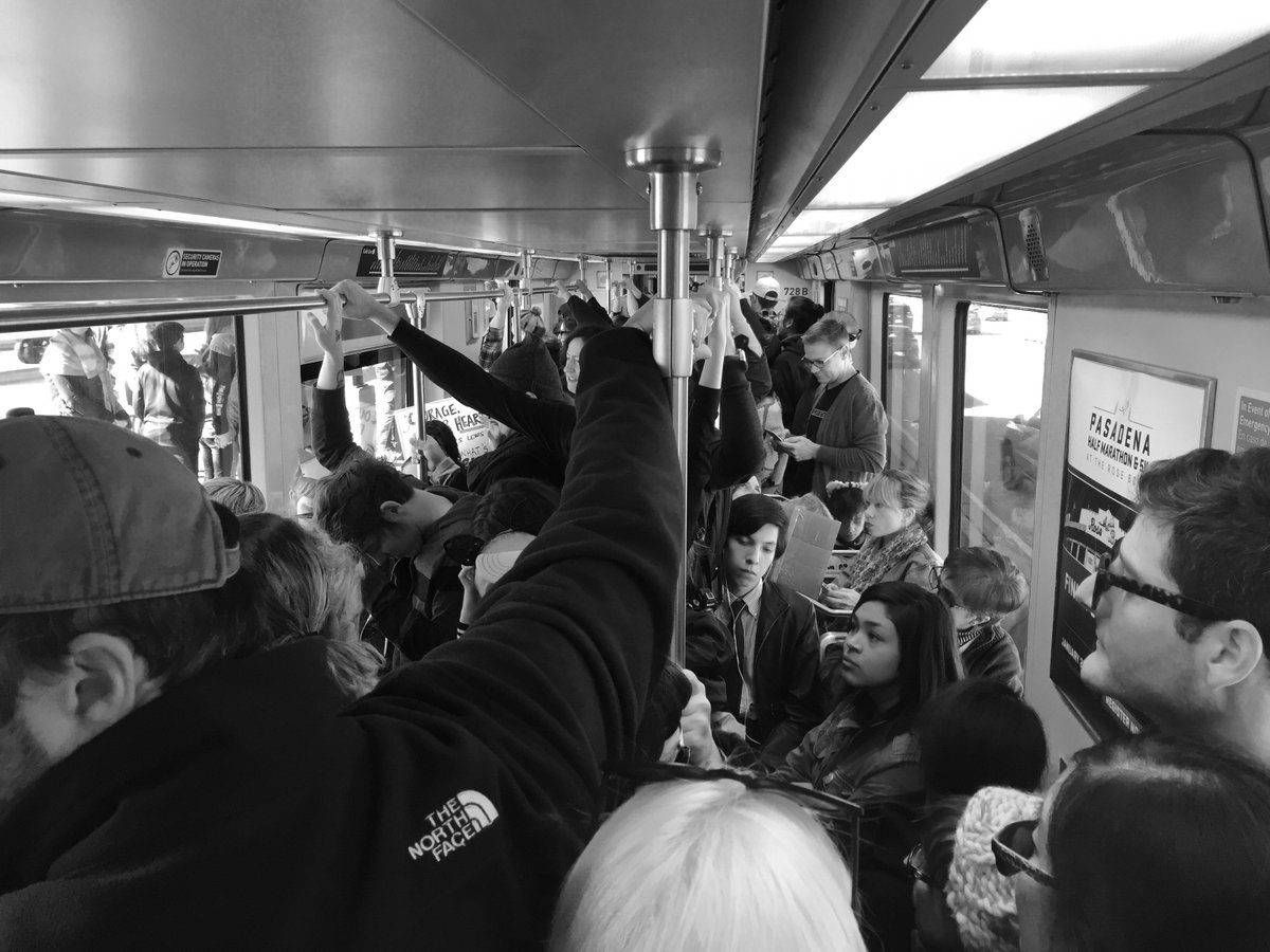 metrolosangeles's tweet photo. Here are the rail ridership numbers from the Women's March this past Saturday https://t.co/dzjdoWGZ8A https://t.co/YHl0BRfZdF