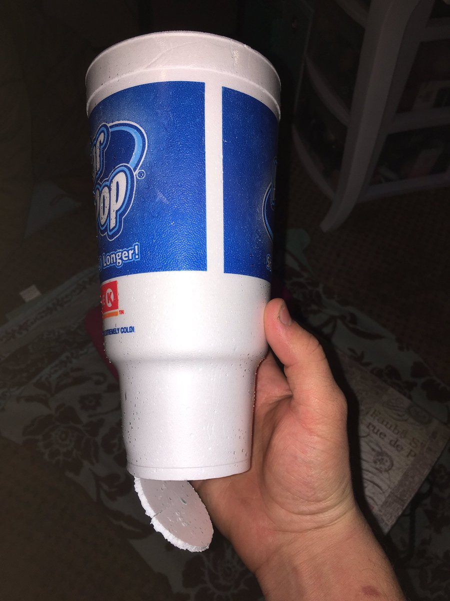 zach_randall7's tweet photo. Wtf @CircleKArizona 😂⁉️ https://t.co/vWQi4NPzVz