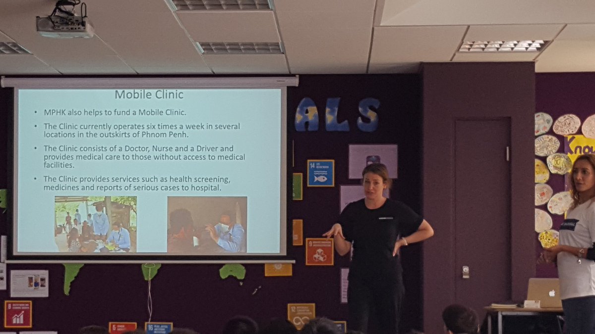 cwbsy6's tweet photo. Year 6 are enjoying a visit from Audrey and Mindy today to talk about Missione Possibile. https://t.co/ePN0t2KgFw