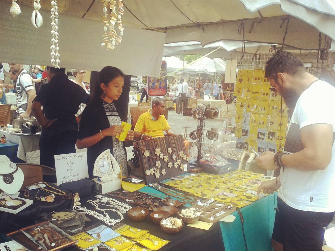 samp_c's tweet photo. Seashell crafts by #KanchiCrafts 🐚🌊
#goodmarket #galle #goodmarketlk #seashellcrafts #seashell #accessories #crafts #gallefort #lka https://t.co/1tBUIM5NGN