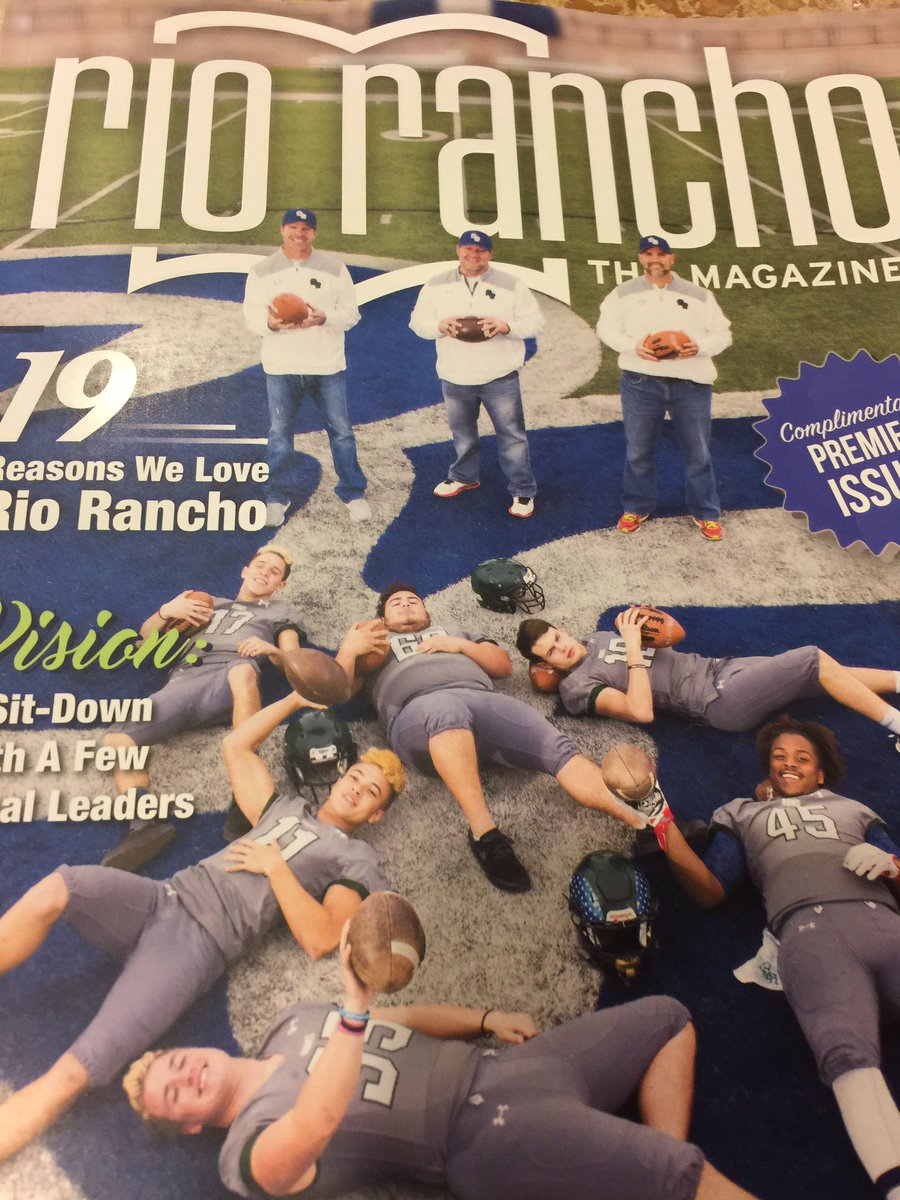 hanklu0204's tweet photo. @abqthemag @rrthemag proud of our team #statechamps16🏈#proudofourcity #riodoesitbetter https://t.co/DfWfLmV3fK