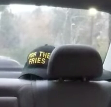 bits_o_Love's tweet image. I'm here tryna wind down my day, but I spot this @meganbatoon piece poppin' in @philipwang's ride. This must not be ignored. #okaygoodnight