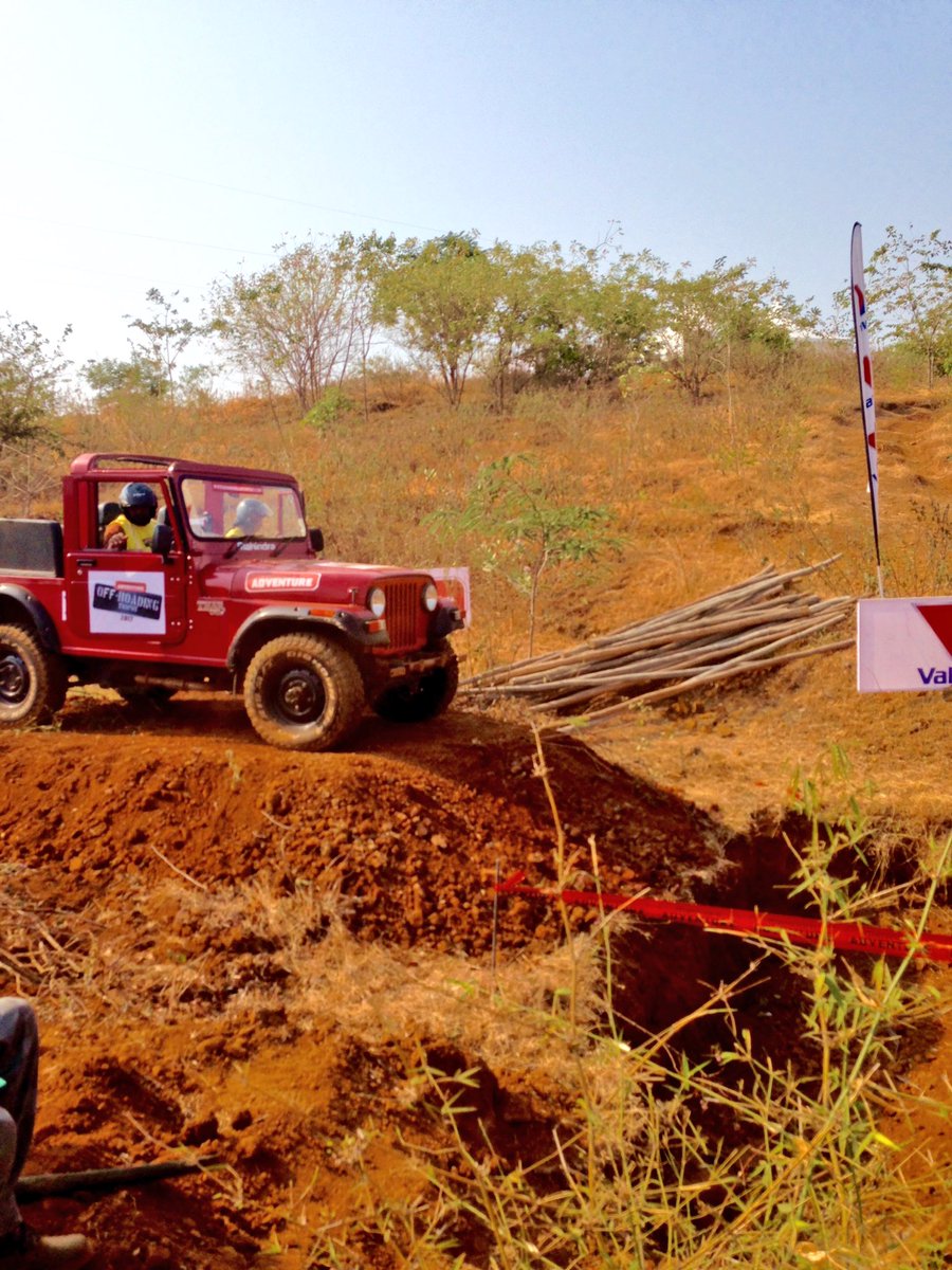 MahindraAdvntr's tweet photo. It's the beginning of Day 2. The adrenaline rush is beyond bounds. The qualifiers start with #BuildTheBridge Challenge.#OffroadingTrophy2017 https://t.co/JyyBg8dG2U