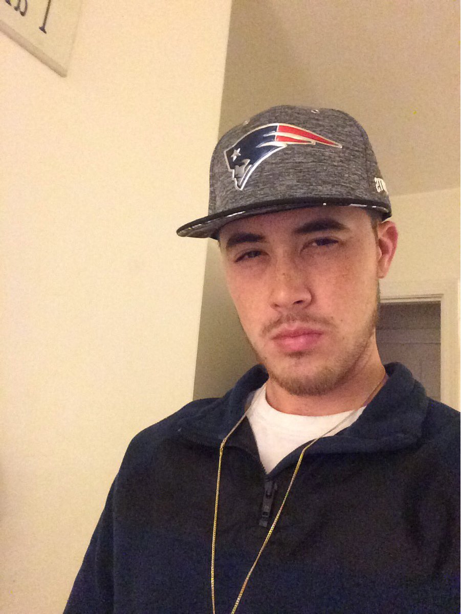 FilthyLucaDaDon's tweet image. #SuperBowl51 @Patriots #champions We Ready Baby!!! 🏋🏽🤙💰🍾