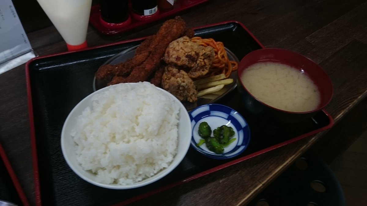 社会イノベーションの日立 元祖 夜勤あけブタヤロウ食堂さんでおひるごはん ヤロウ飯大 肉特特盛り タレマシ 卵w 2 と 鳥棒定食 唐揚げ 唐揚げ 生卵 新メニューの鳥棒たべました おいしかったです へタコいてナポリタンだけお持ち帰りします 社会イノベーションの日立 元祖 夜勤あけブタヤロウ食堂さんでおひるごはん ヤロウ飯大 肉特特盛り タレマシ 卵w 2 と 鳥棒定食 唐揚げ 唐揚げ 生卵 新メニューの鳥棒たべました おいしかったです へタコいてナポリタンだけお持ち帰りします