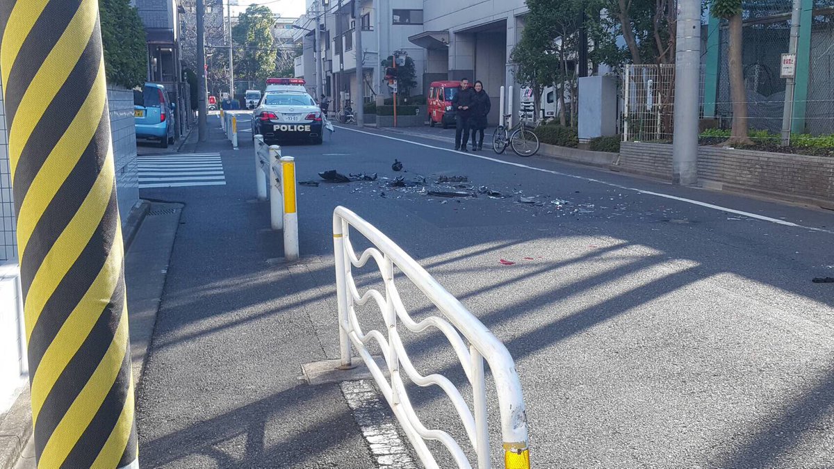 動画アリ 江東区でトラックとパトカーのカーチェイス