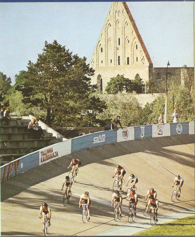 Ormonda olomonni sorish Haqiqat yoki jurat porno