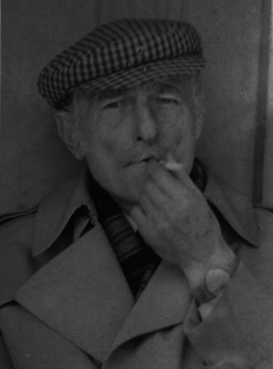 “Beşiktaş şampiyon olsun,maç kazansın, kupa kaldırsın diye tutulmaz.Beşiktaşlılık bir değerler manzumesidir.Dürüstlüktür. Ahlaklı olmaktır."