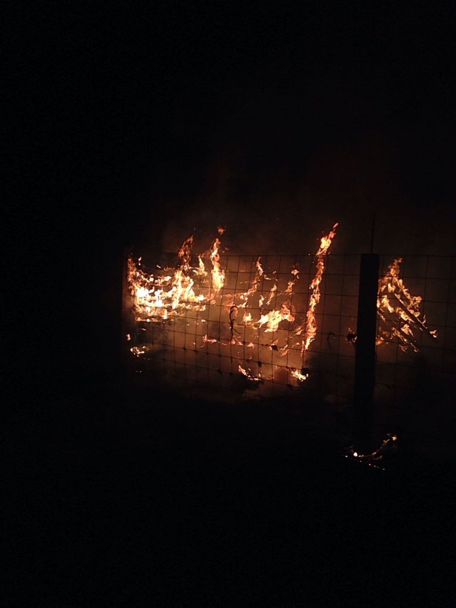 PCivilTlahuac's tweet photo. @RigoSalgadoV @SPCCDMX @TlahuacRenace @CONAFOR PC #Tlahuac #Coordinados @EconomicoyRural #Atencion #IncendiosForestales https://t.co/VVghA60I6A