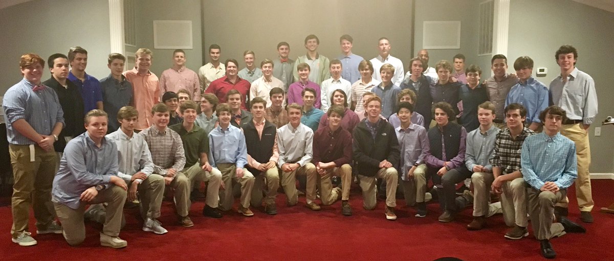 beardenbasebal1's tweet photo. Thank you to Coach Griffen  and @CNBaseball for prepping our players for the uocoming season. #beardenbaseball https://t.co/uvzJsLxp1i