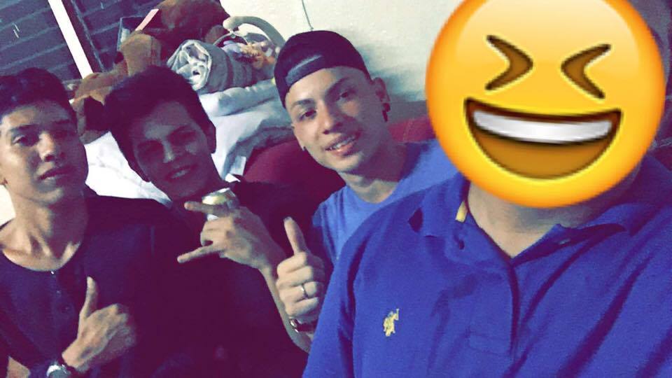 ElTioBob's tweet photo. Dia de Loquera🎉🍺 https://t.co/n7I6npLsYC