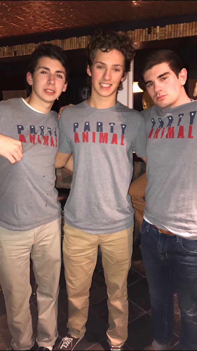WR0LB's tweet photo. Happy birthday @masongarcia17 I have little pictures to display publicly so here you go #Ripaltima https://t.co/us3AwmdMIn