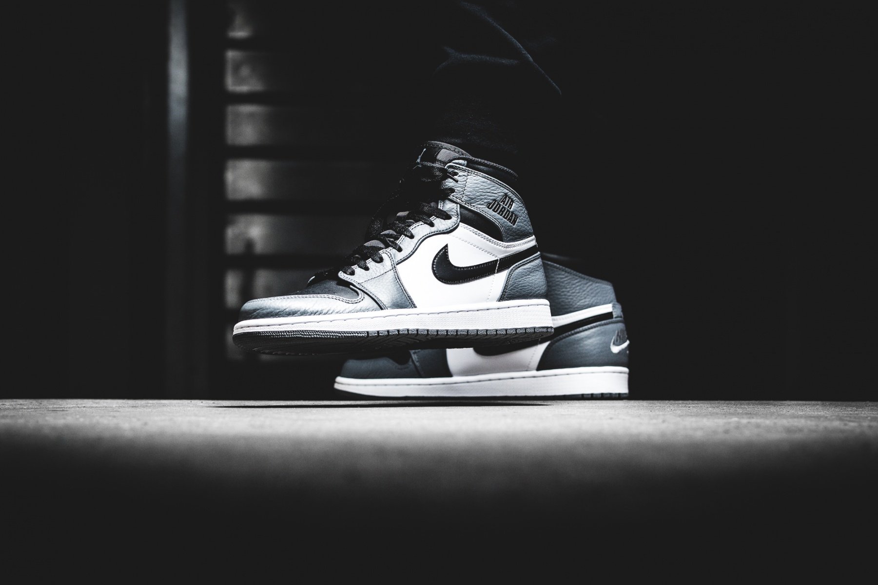 Air jordan 1 retro high deals rare air cool grey