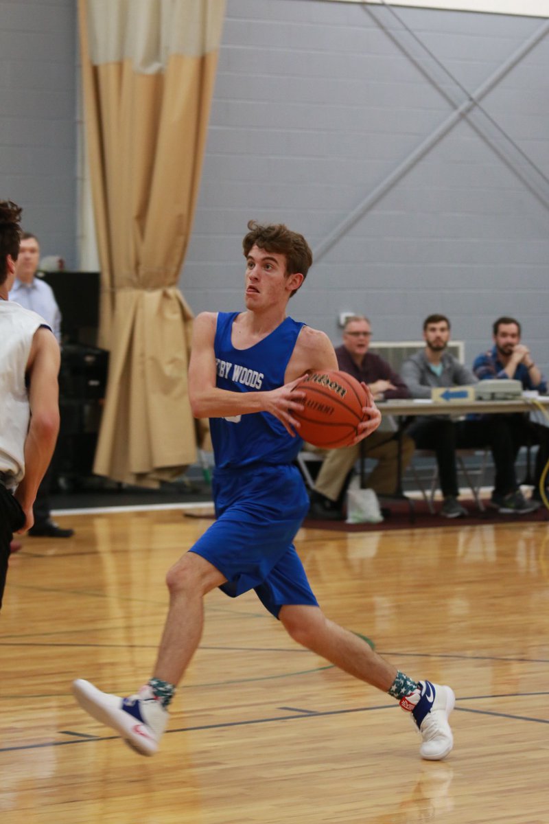 extra_crispy_22's tweet photo. @joshuancollier #eurostepping all over them tonight @kwbc_srhigh #goteam @KWBCRec https://t.co/FxxhiLxbhv