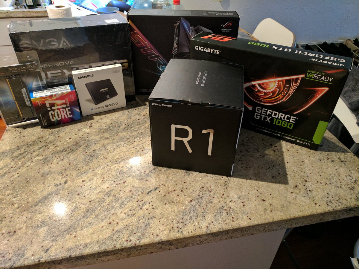 forged_nft's tweet photo. Time to build. Meet the newest family member folks #Updgrade https://t.co/sKuHTZ2RrQ
