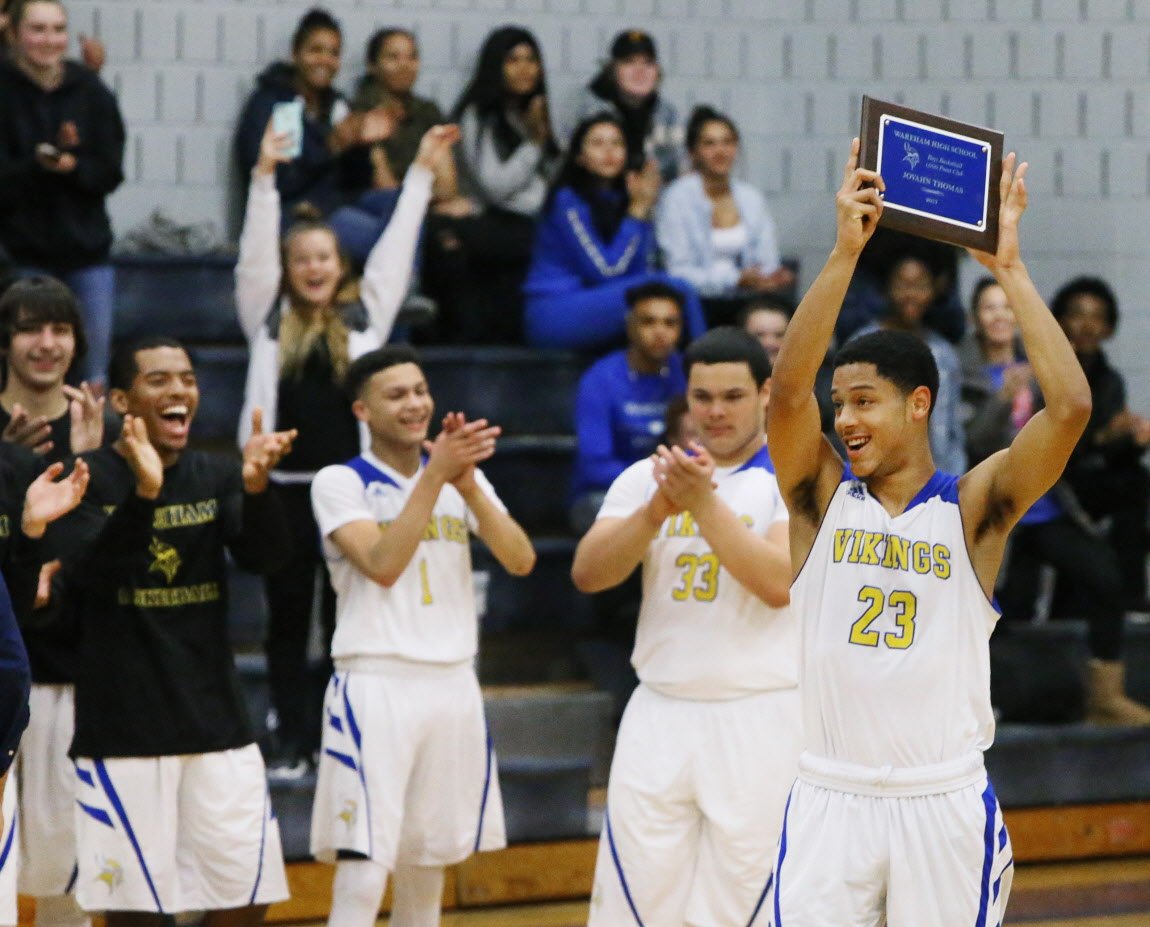 SC_Varsity's tweet photo. Boys Basketball final: Wareham 77, Fairhaven 48; Jovahn Thomas scores his 1,000th career point https://t.co/77vzh6Klpb
