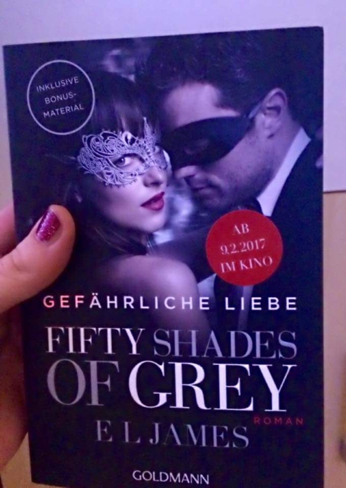 ladyofesprit's tweet photo. 👍😍 ilove it @E_L_James #FiftyShadesDarker https://t.co/XZP6oCoIUa