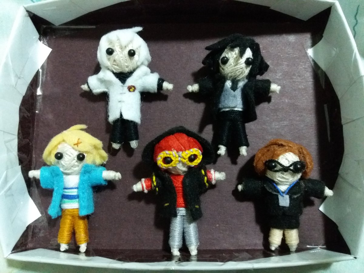 LMShatner's tweet photo. Its done! I have finished making all the #RFA members (except V & Rika) 😃😅
(c) @Cheritz_DL
#yarn #yarncraft #stringdoll #MysticMessenger https://t.co/imuGrzNza4