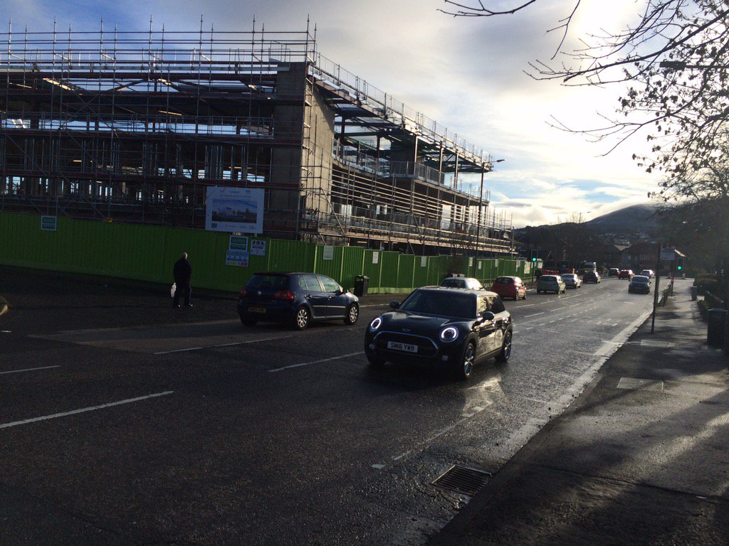 Layher scaffolding now progressing well on medical centre in Edinburgh.