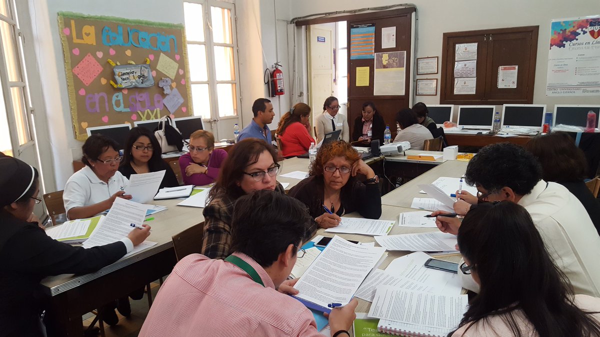 vargasca91's tweet photo. Empieza el año enseñando con #STEM como los maestros de #MentorPlace con #TeachersTryScience @ibm_mx @citizenIBM #IBMCitizenLA https://t.co/qOS2hGjTvz