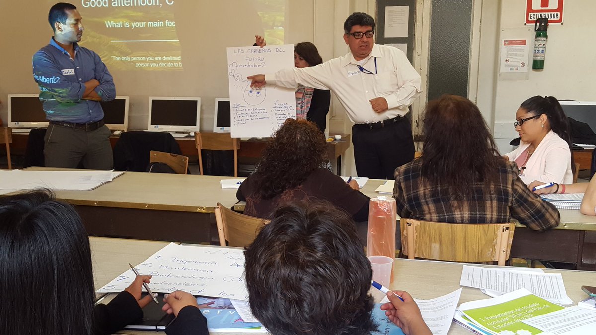 vargasca91's tweet photo. Empieza el año enseñando con #STEM como los maestros de #MentorPlace con #TeachersTryScience @ibm_mx @citizenIBM #IBMCitizenLA https://t.co/qOS2hGjTvz