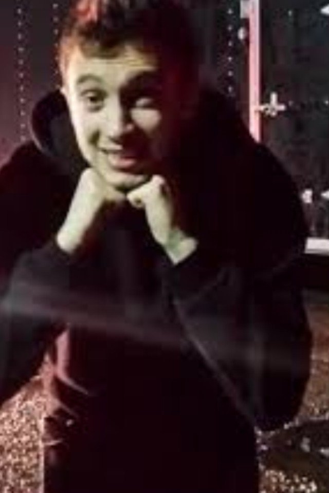 JoshFukinJoseph's tweet photo. @omggannabarry NUUUU BE HAPPY https://t.co/OnLWLNtRhD