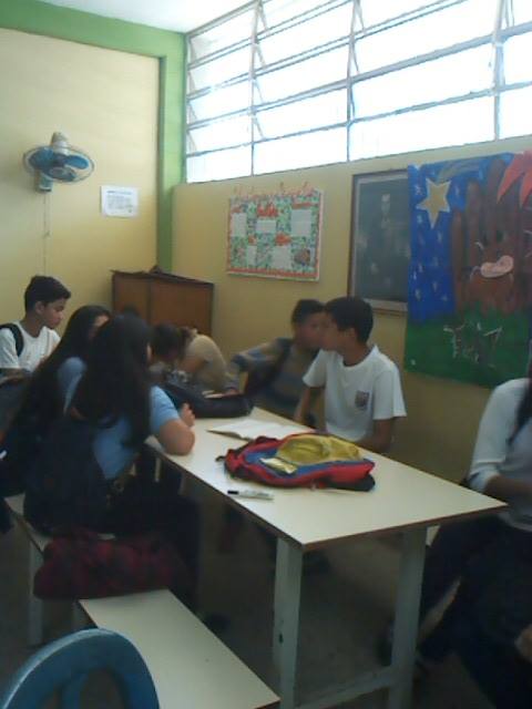 ReyberJCastillo's tweet photo. Reunion Voceros Estudiantiles U.e. "Cecilia Mujica"
#JuventudObeActiva @OBEYaracuy @NicolasMaduro @JULIOLEONYARA @FEVEEM https://t.co/j4sQARXacr