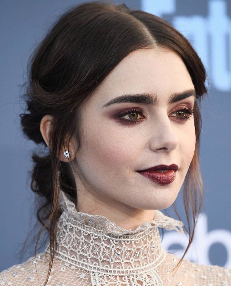 CorruptFloret's tweet image. Not quite the same girl she once knew;