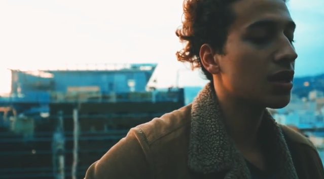 Two minutes into this cover and I'm already in love with it! <a href="/ShawnMendes/">Shawn Mendes</a> check  out <a href="/TreySchafer/">Trey Schafer</a> 'cover !!! ITS AMAZING 😍😍😍 #TrizzyTuesday