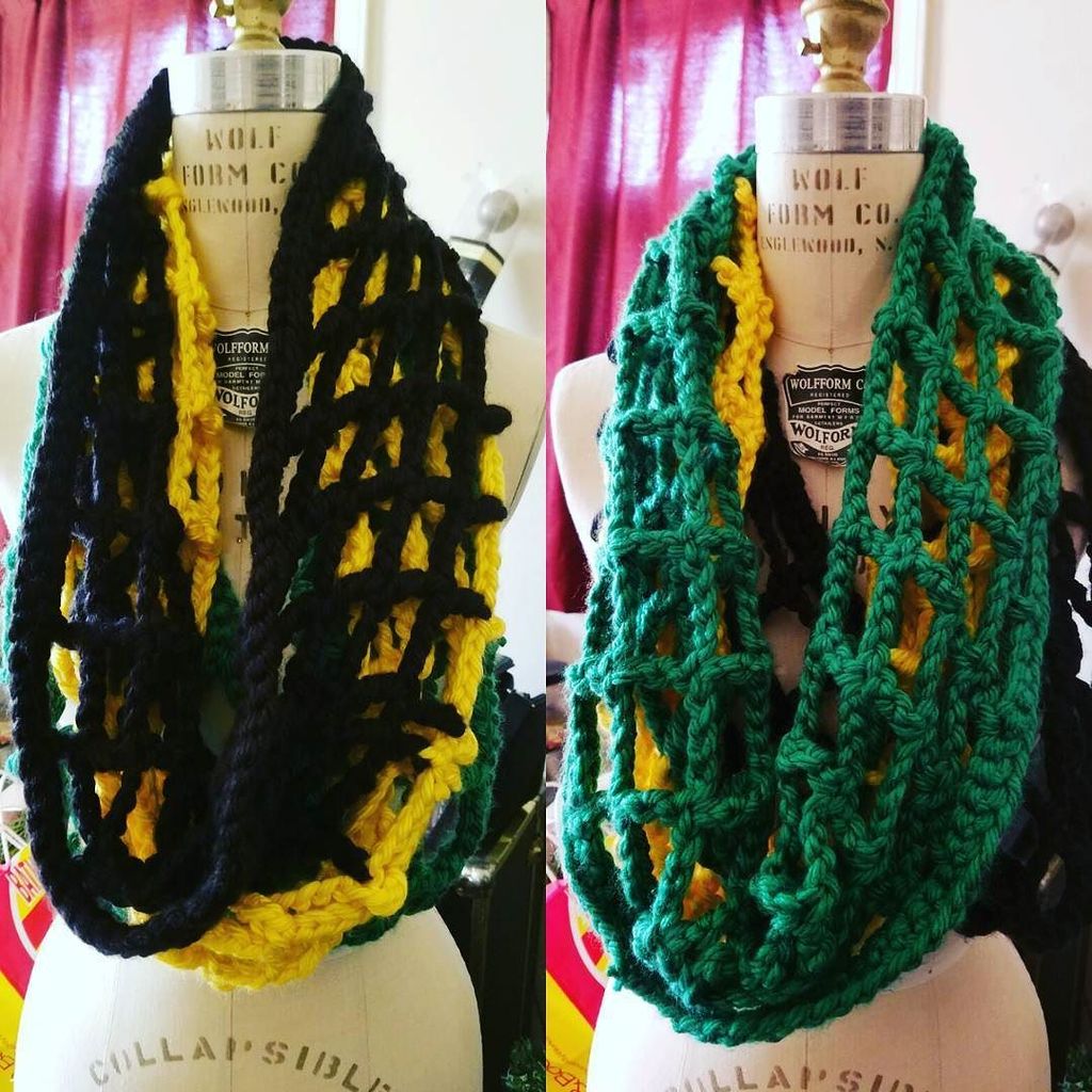 crochetkingpin's tweet photo. #justfinished #crochet black yellow and green mesh cowl for @kingrudy_raw #crochetersofins… https://t.co/jj1GuJnwjD https://t.co/8PmNX8a3Hv