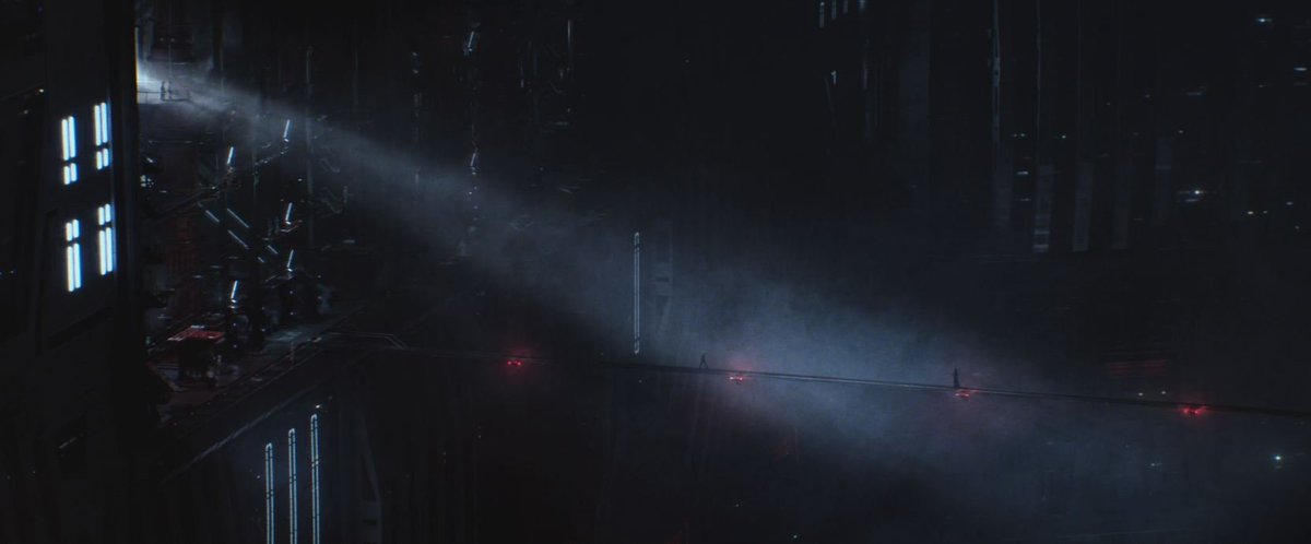 Sama hve oft ég horfi á The Force Awakens, þessi rammi nær mér alltaf!