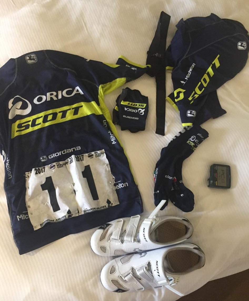 Getting ready for Stage 2 of the <a href="/tourdownunder/">Santos Tour Down Under 🚴🚴‍♀️</a> with <a href="/GiordanaCycling/">Giordana Cycling</a> and <a href="/scottsports/">SCOTT Sports</a>. <a href="/OricaScott/">Orica Scott</a>
 #tdu #noshortcuts