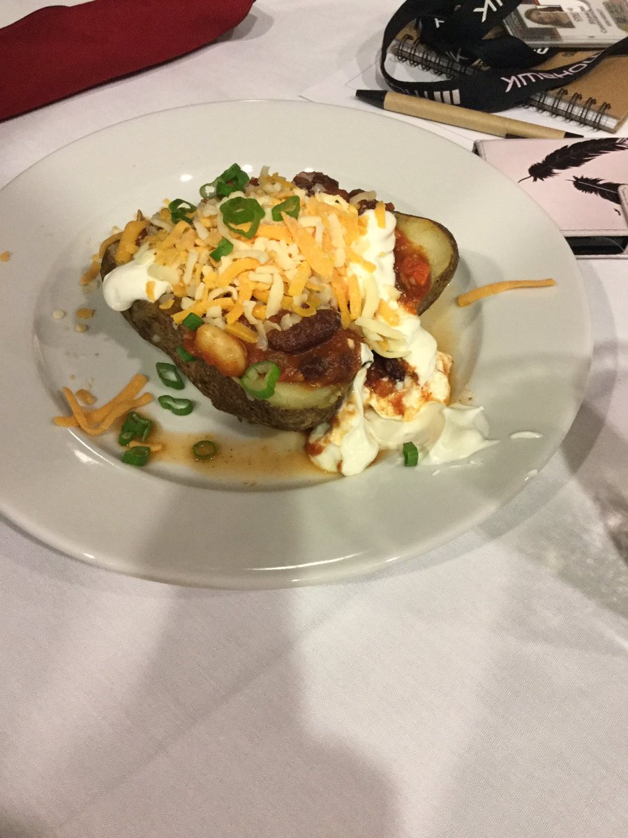 MohawkAlumni's tweet image. Ready for our first 2017 Backpack to Briefcase event! #interviewintelligence it&apos;s shaping up to be a full house!