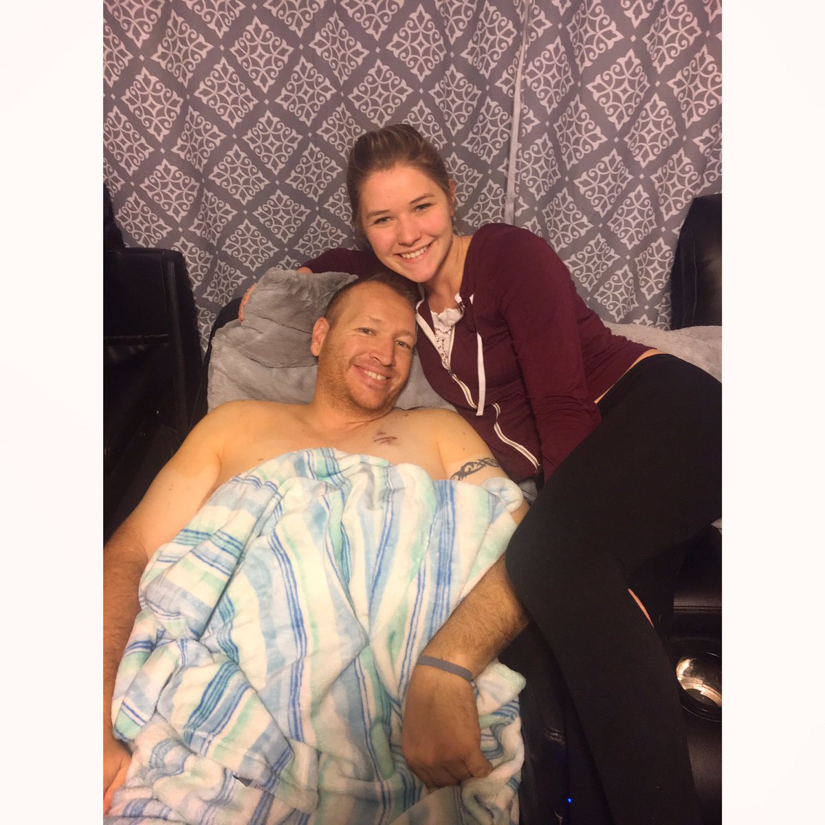 emilymsosaaa's tweet photo. We are now cancer free!! Thank you everyone for the prayers! ❤️❤️❤️ https://t.co/wDZ50ABxcQ