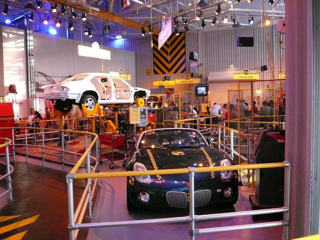 harryasdisney's tweet photo. Test Track : Epcot https://t.co/mmDCAYIaap