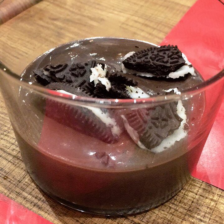 ¡Mousse de chocolate con galleta oreo!