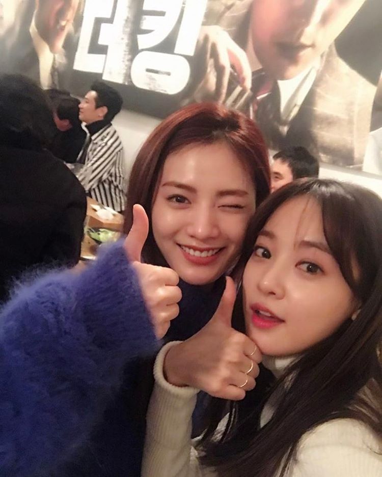 afterspics's tweet photo. ♡ nana x jooyeon ♡ https://t.co/66XNJ124J3