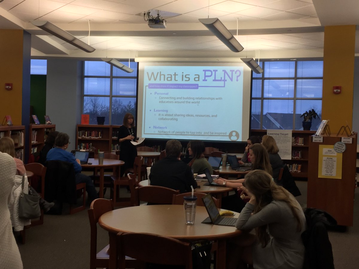 MSD_IIA's tweet photo. Tonight's topic: Connected Learning! @AliciaAjl presenting on District Policy! #MSDPD #edtech https://t.co/5AM6wuLBWX