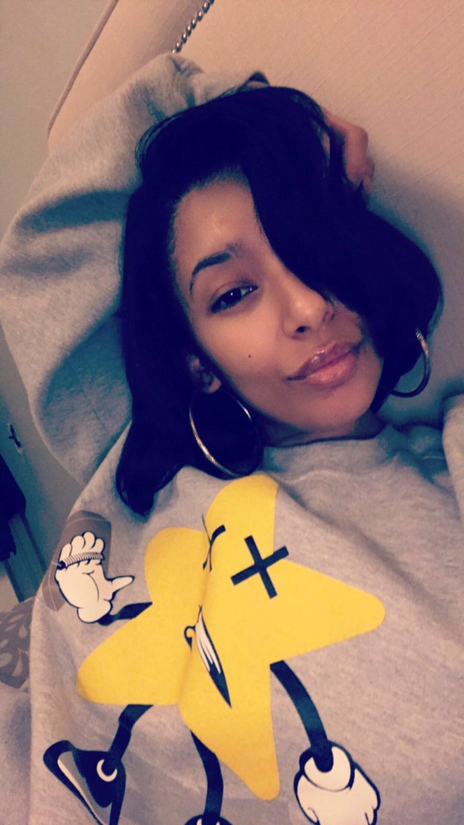 oneNonlyTiTA's tweet photo. #youroneNonly 😘💋 https://t.co/gZEutHcSLa