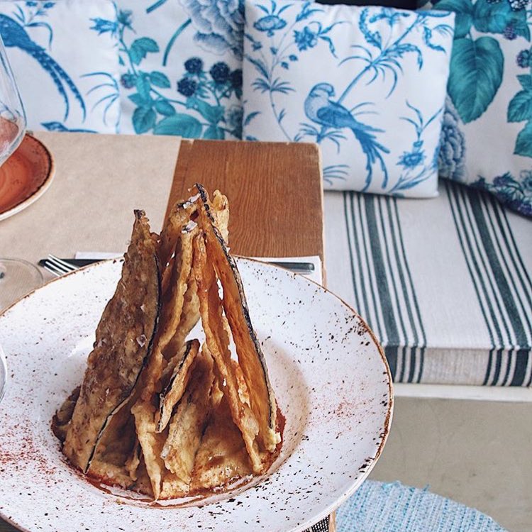 Berenjenas con hummus y miel de caña 😍