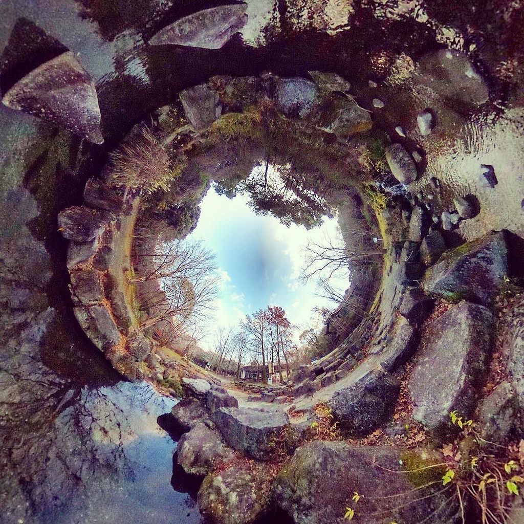 classicBLUE_'s tweet photo. 自然庭園

#garden #japan
#土曜日の小旅行 #WHPimitation
#THETA写真集
#THETAgrapher No.238
.
.
.
.
.
.
.
#… https://t.co/Vy4EeYnrbh https://t.co/4OqZGaDd3h