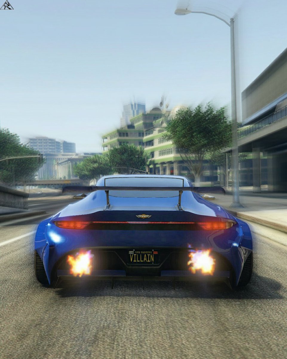 creatornate1's tweet photo. #Specter #SpecterCustom 💯🚘 #GTAOnline @RockstarGames #RockstarGames #GTAPhotographers #dope #art #AstonMartin #DB10 https://t.co/rdN9ejXD6I