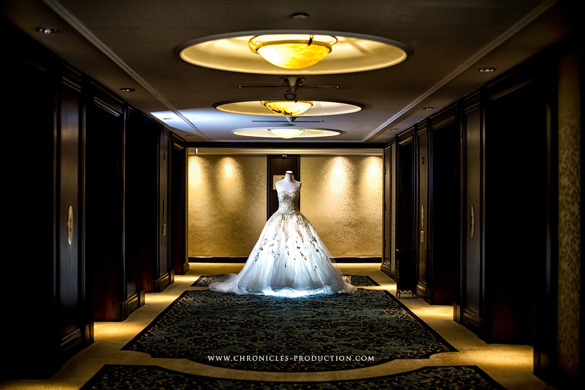 chroniclespro's tweet photo. Listen to your heart and don't pay too much attention to trends. Stay true to you and you will find your dream gown - Steven khalil👗#wedding https://t.co/4d10MVjuKc