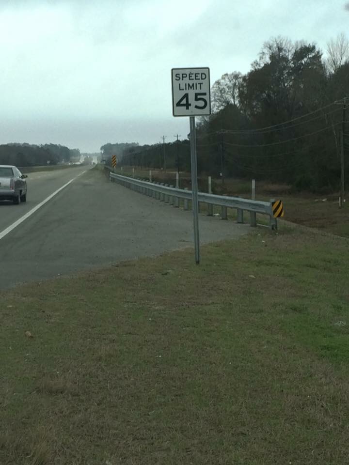 ronswindall's tweet image. New SPEED LIMIT SiGNS on 84 west.  West bound on the flats. Just as you leave Clarks. All the way to Life Church. #KeepYourCash