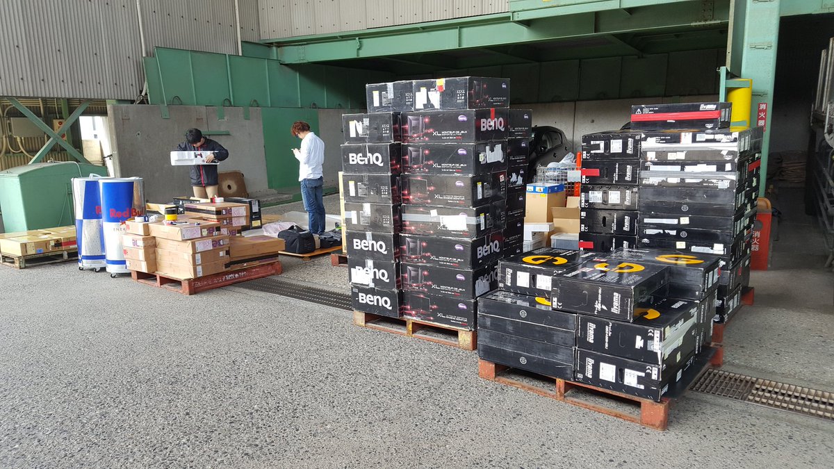 CyACgaming's tweet photo. 大型LANパーティーC4
次回の開催はGW
5月3日から4日
前回は324名のゲーマー達が集まり
24時間ぶっ通しでゲームを遊び尽しました
まだ、未体験の方はぜひ!参加を
https://t.co/a9IHrRvnXH
#CyAC_C4
#CyAC https://t.co/YgDGLaUA2D