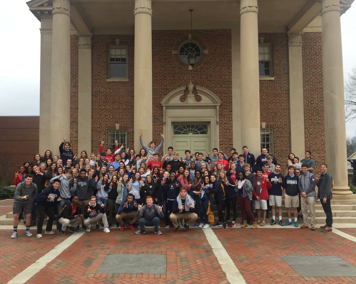 pdgivesback's tweet photo. @ProvidenceDay #seniors take a photo in front of the iconic Smith Church on the campus of @JCSUniversity #mlkday2017 https://t.co/NPXS8mIe4F