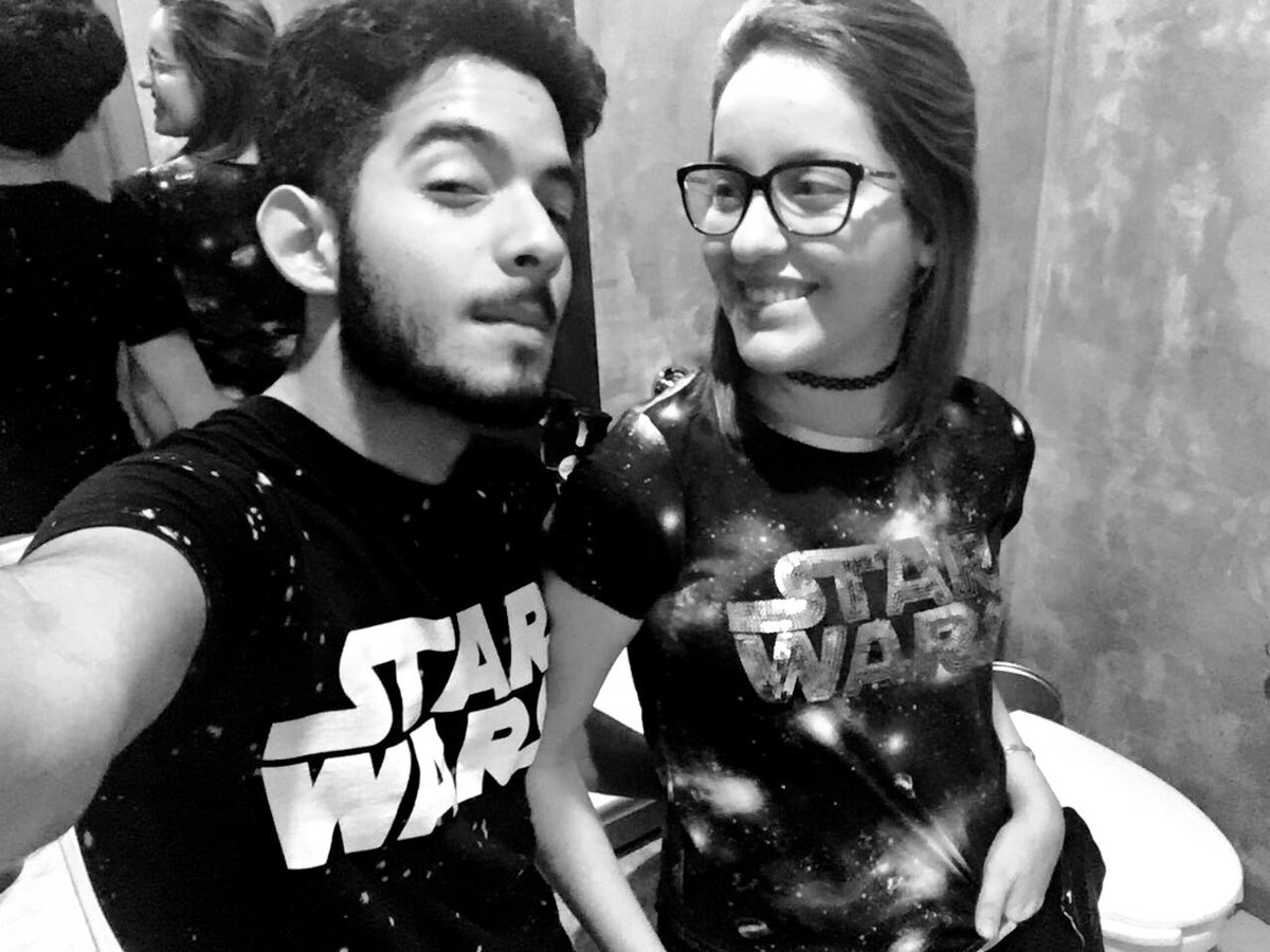 FaOrozco's tweet photo. Yo: no, es suuuper casual. Nada que ver
Mi mejor amigo: ya te dije, te vas a enamorar y van a andar
Yo: pfffff, u cray boi

6 meses después: https://t.co/l4YNDJhkX0