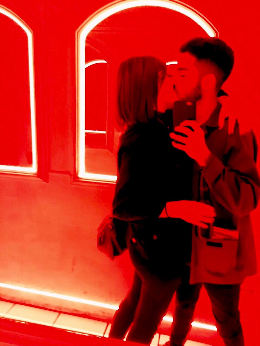 FaOrozco's tweet photo. Yo: no, es suuuper casual. Nada que ver
Mi mejor amigo: ya te dije, te vas a enamorar y van a andar
Yo: pfffff, u cray boi

6 meses después: https://t.co/l4YNDJhkX0